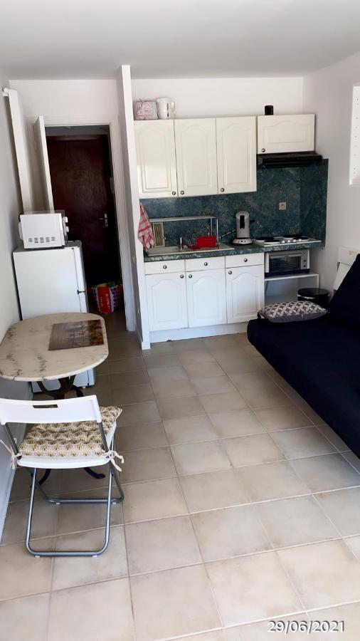 Joli Studio Neuf Av Terrasse A 50 M De La Mer Et Gare Roquebrune-Cap-Martin Kültér fotó